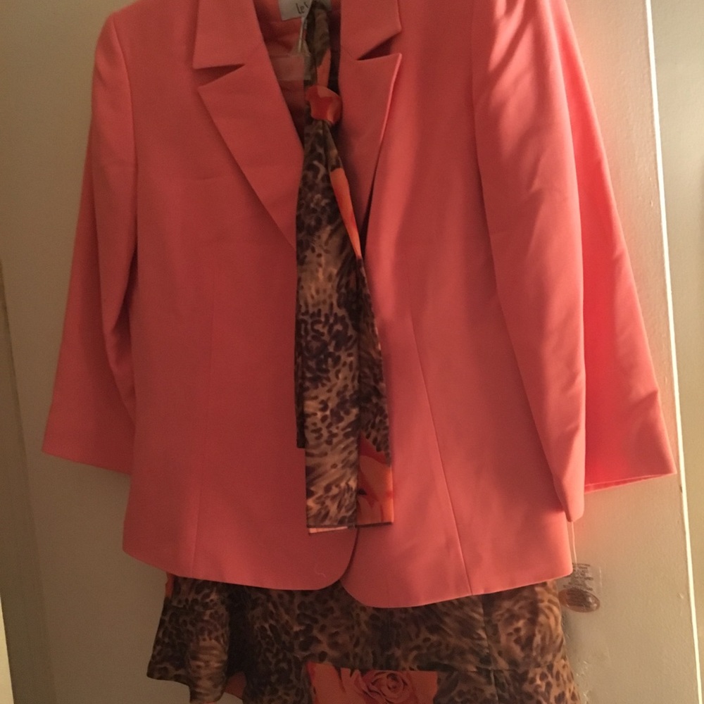 Skirt suit!